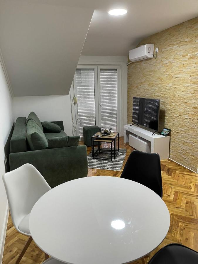 Stan Centar Ns Novi Sad Exterior foto